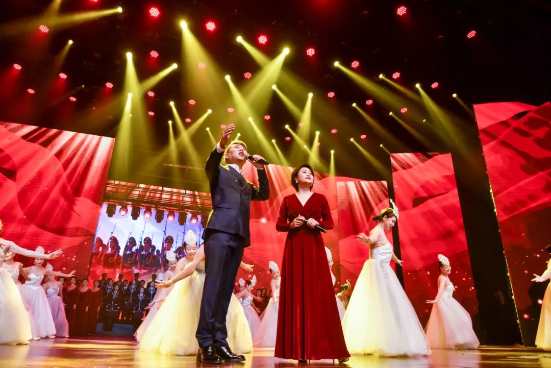 东城区举办庆祝中国共产党成立100周年文艺演出