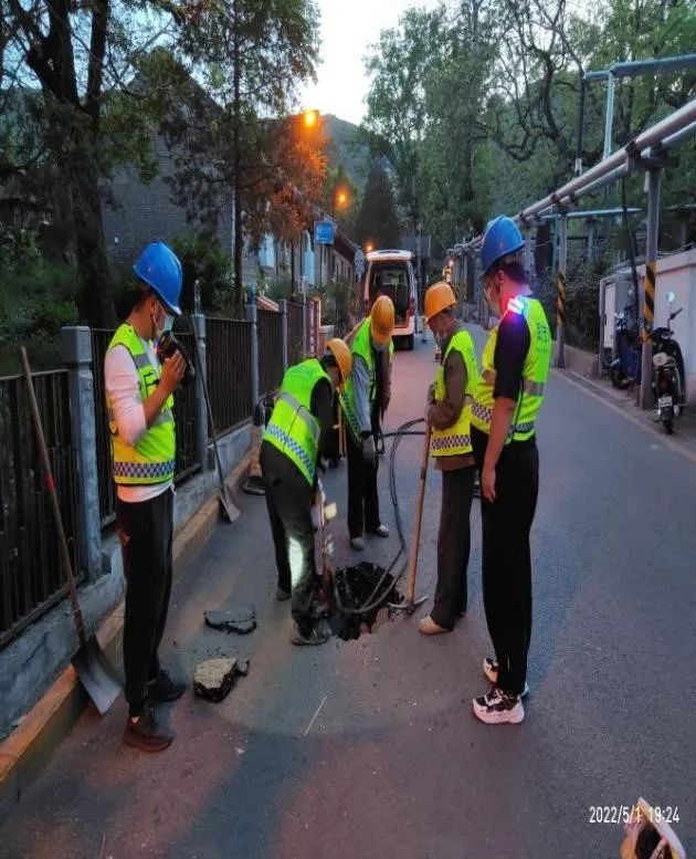 在战“疫”中闪光！他们在城市运行保障各领域，重担上肩，冲锋在前——