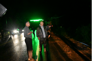 密云区不老屯镇再迎强降雨 干群齐心保平安