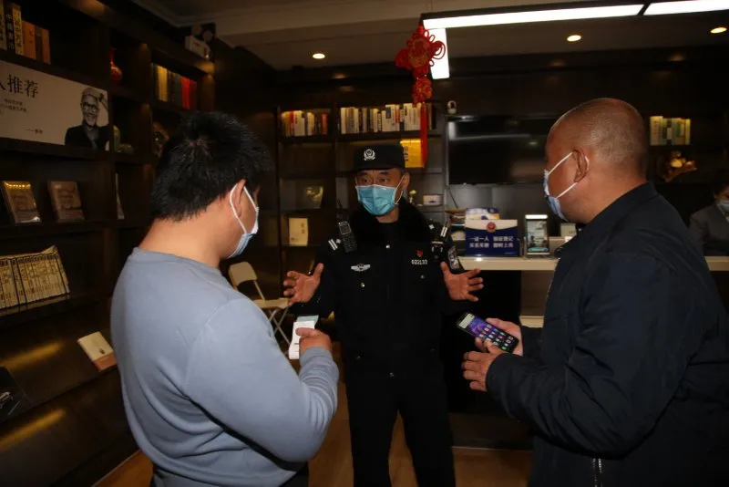 社区民警：百姓身边的“安全阀”