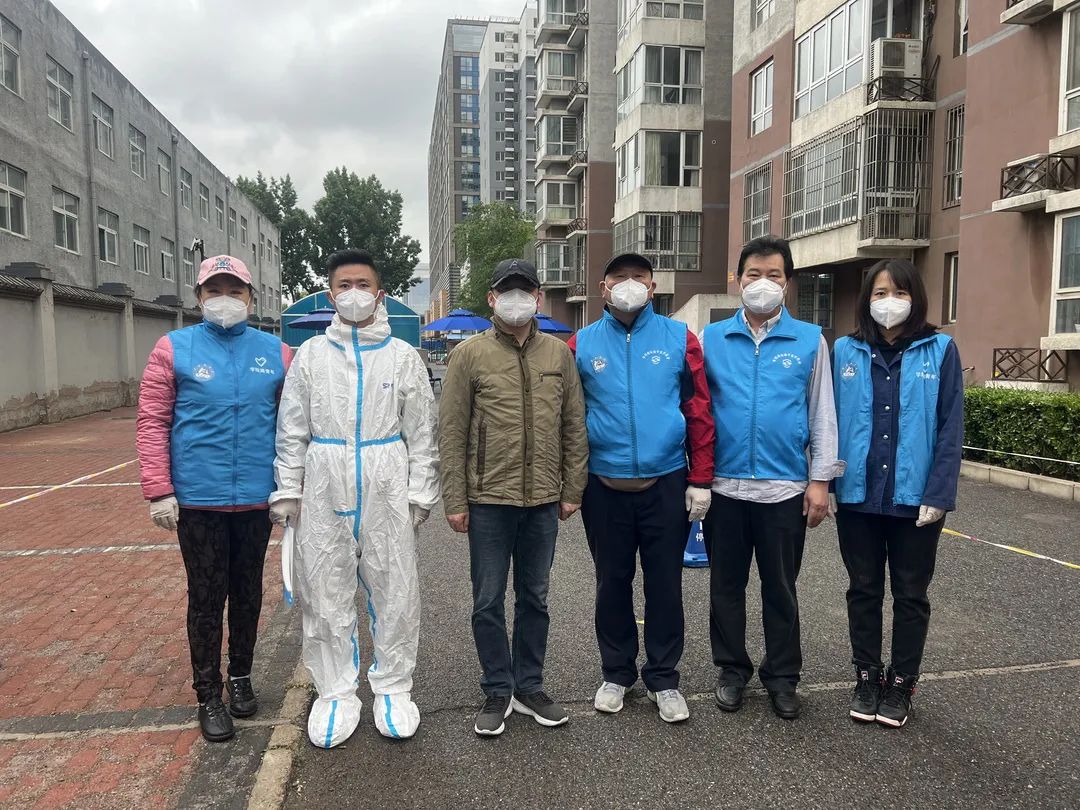 主动请缨战“疫”，展现国企“大白”风采