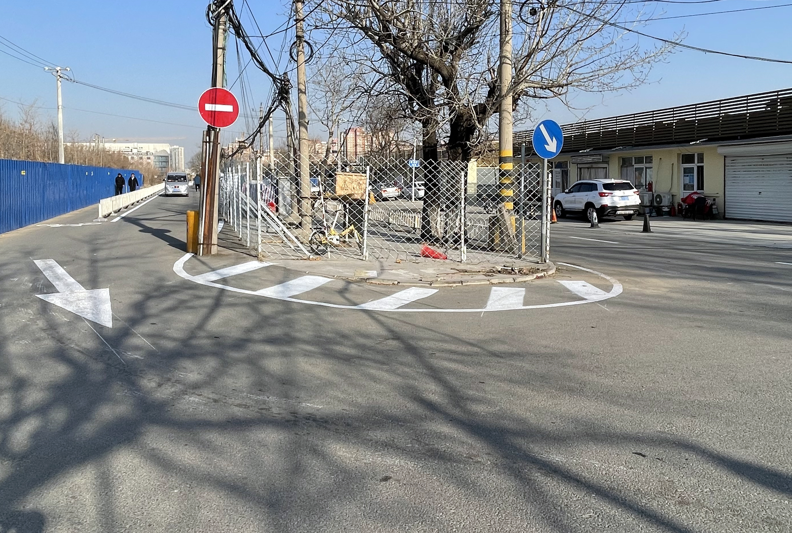 两街道协同、联动共治理 组合拳整治交通顽疾