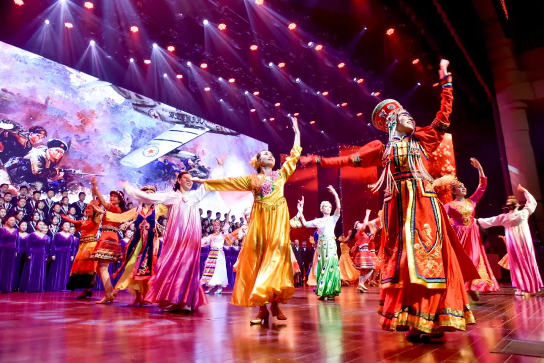 东城区举办庆祝中国共产党成立100周年文艺演出