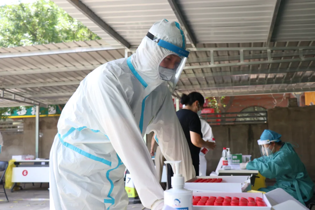 抗疫前线：“能为抗疫出一份力，实现了我的人生价值！”