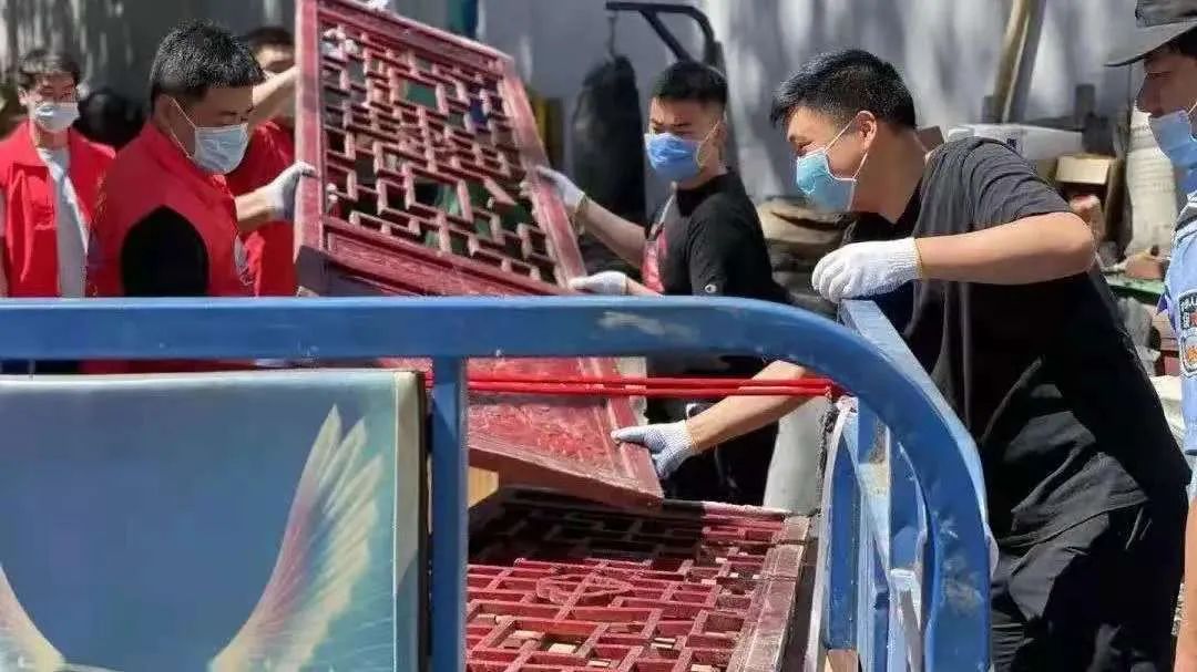 践行以人民为中心的发展思想，构筑共建共治共享社会治理新格局