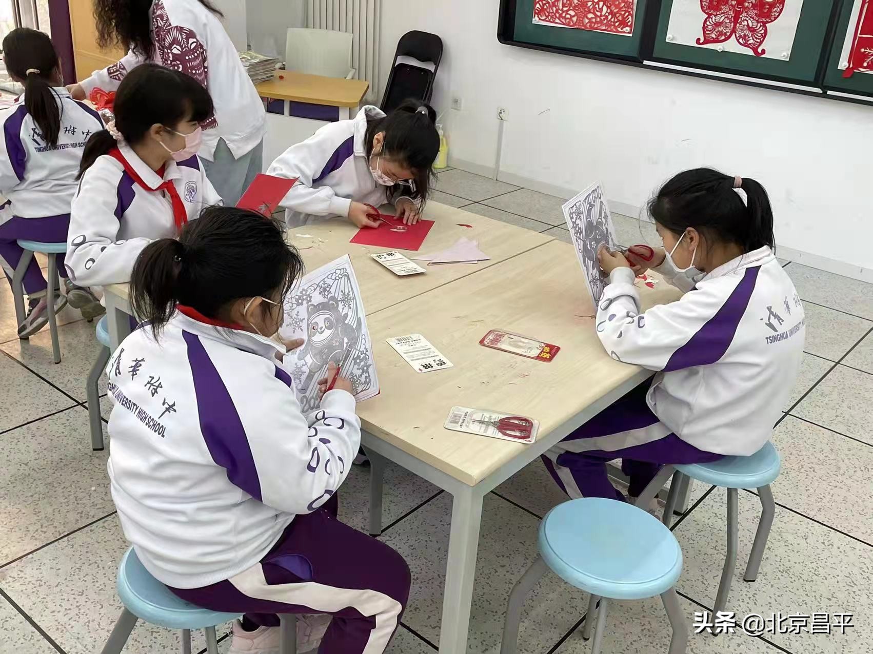 冬奥会圆满结束，“冰墩墩”热度依然！昌平萌娃DIY“冰墩墩”