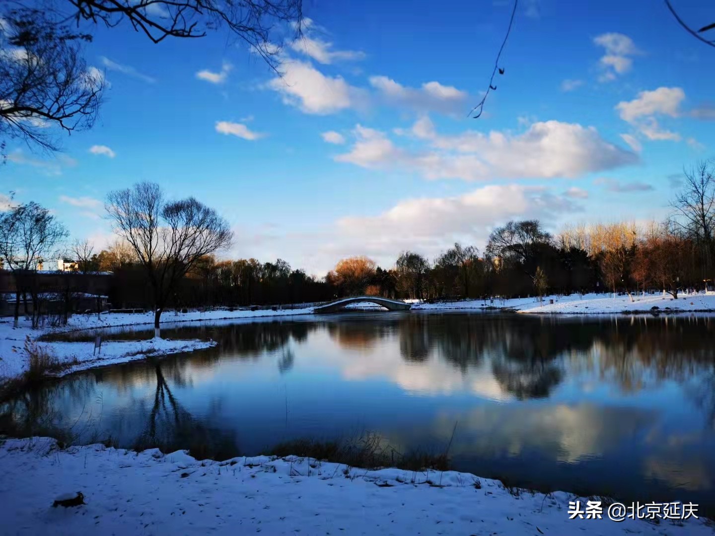 美图来了！最美冬奥城雪后蓝天依旧 诗情画意动人心魄~