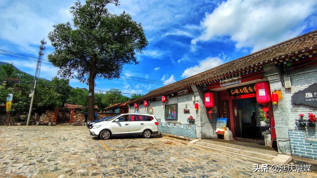 抬头看天！延庆这波蓝天白云有木有美到你！