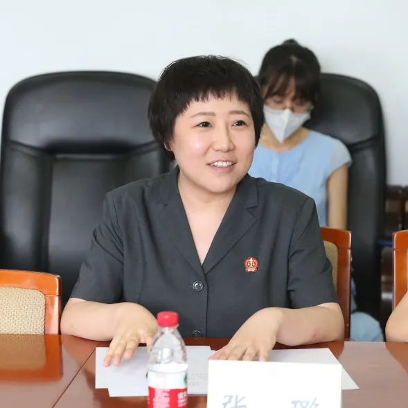 这一次，北京法院英模事迹报告团走进了中国政法大学