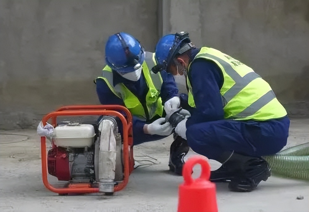 打好防汛主动仗，筑牢防疫安全岗