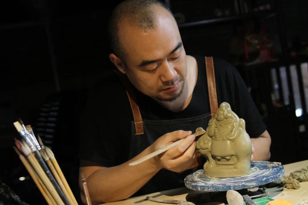 文化东城 | 直播带货、互动授课、在线表演……看东城民间手艺人花式玩非遗！