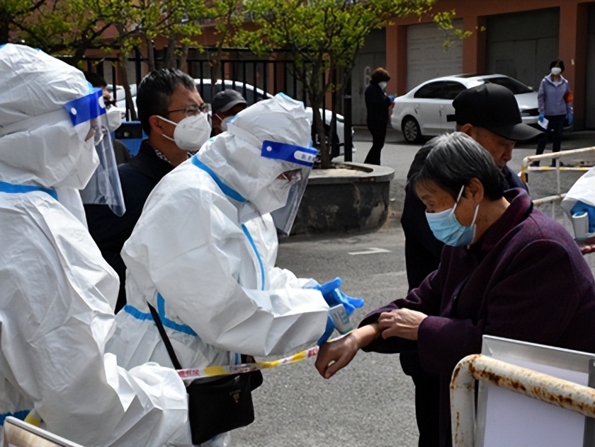 争分夺秒，快字当头，连续作战，坚决打赢疫情防控阻击战！