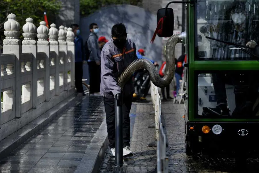 东城区“周末大扫除”升级 推进“精致东城”建设