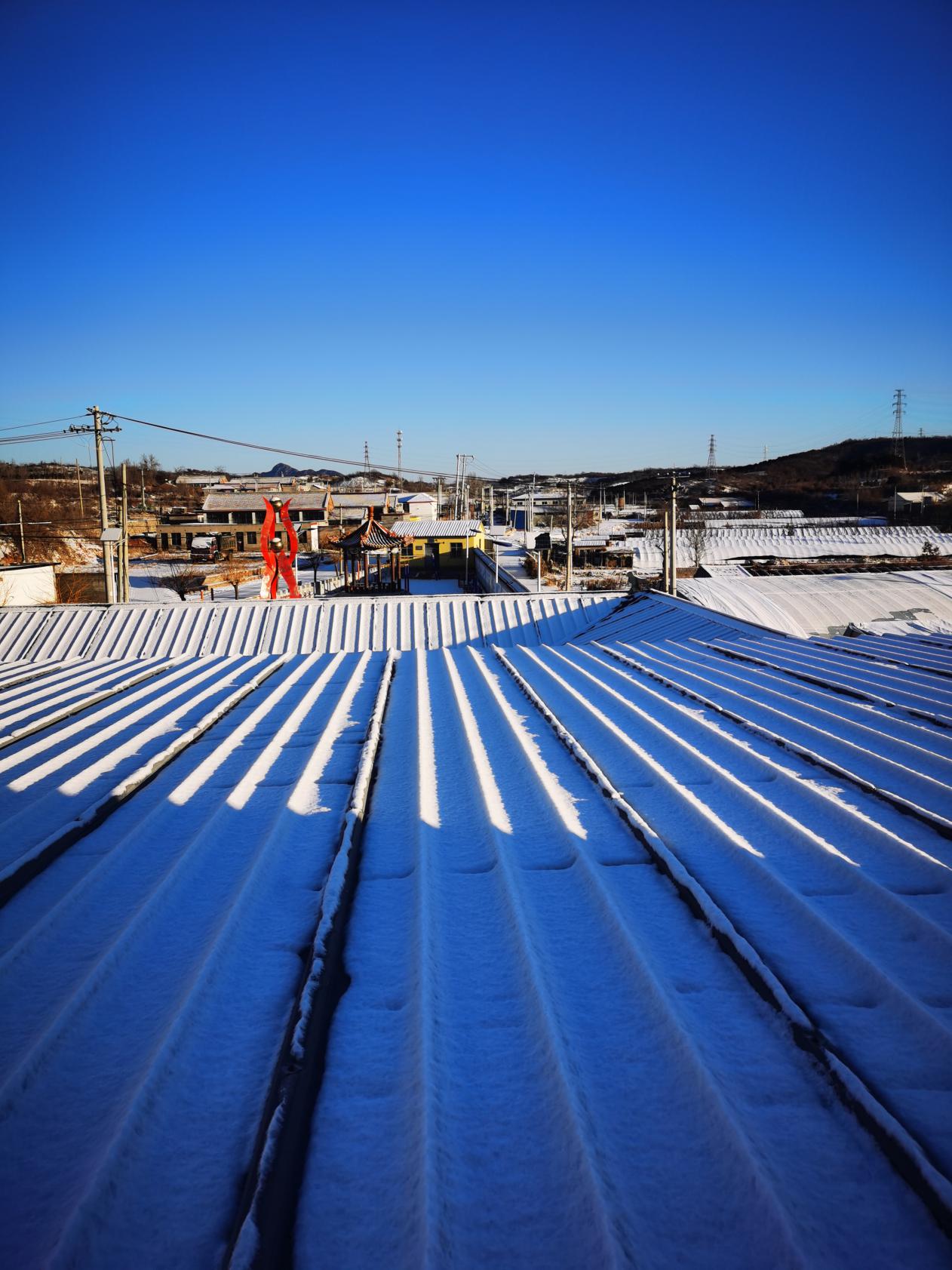 大雪过后，太师屯镇风景美如画