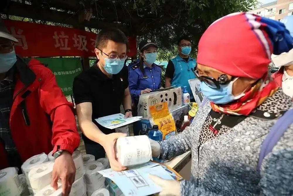 东城区抓实垃圾分类和物业管理两件“关键小事”，做好基层治理大文章