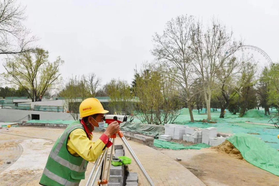 北京游乐园改建为龙潭中湖公园，今年7月1日向市民开放