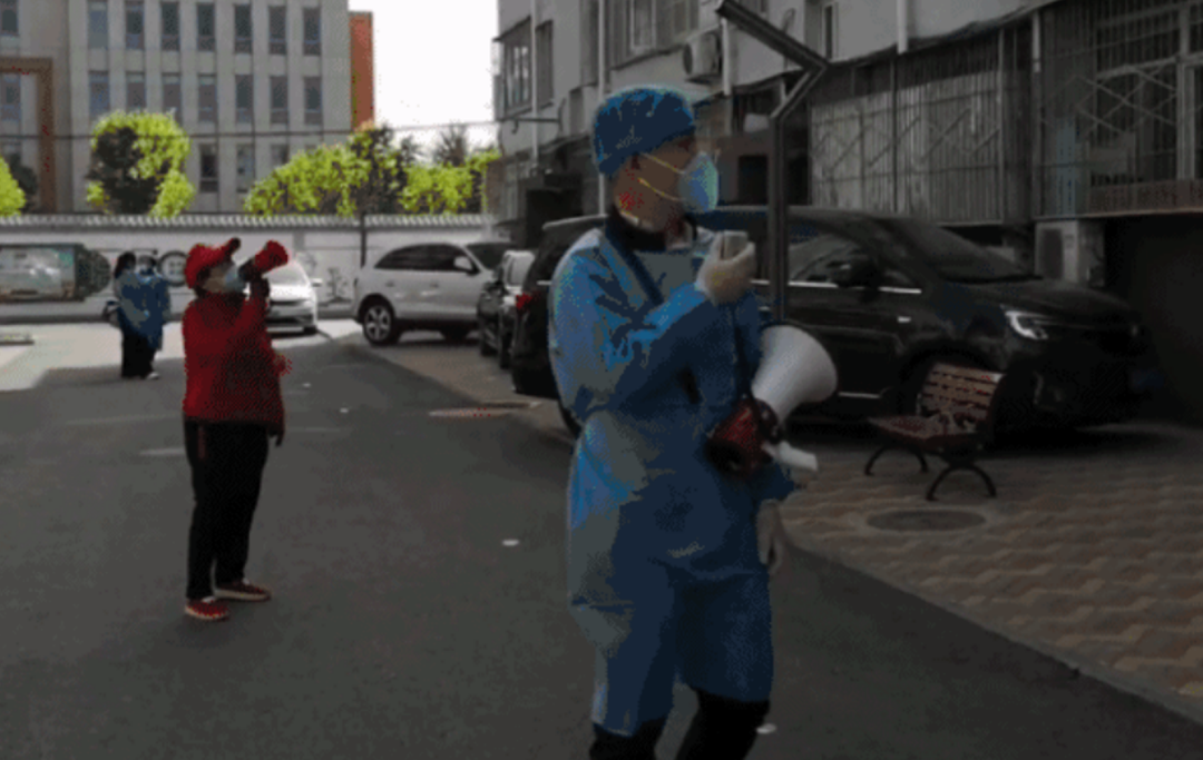 严防死守，以快制快，同心抗疫，他们分秒必争！