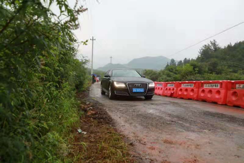 平谷区6小时抢通百米水毁路保出行