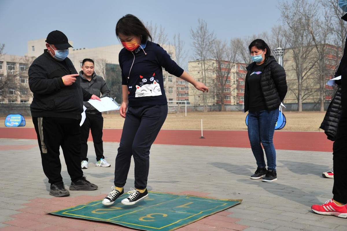 “健康与美丽同行——国民体质测试”——南苑街道开展国家体育锻炼标准测试和国民体质测试活动