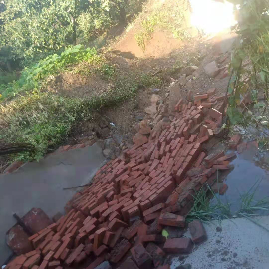 密云区不老屯镇再迎强降雨 干群齐心保平安