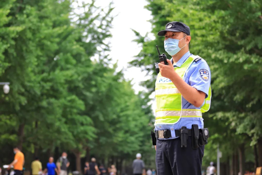 这些瞬间，记录了北京警察的端午节