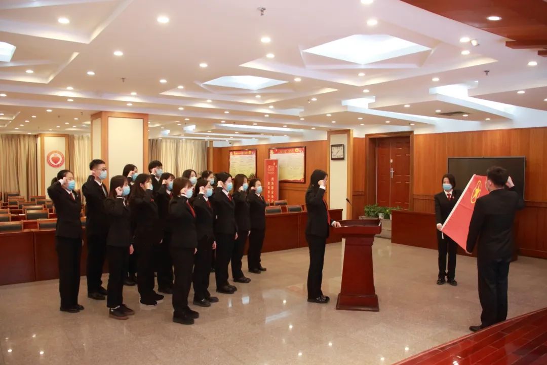 北京法院5名干警10个集体获评北京市“两红两优”荣誉称号