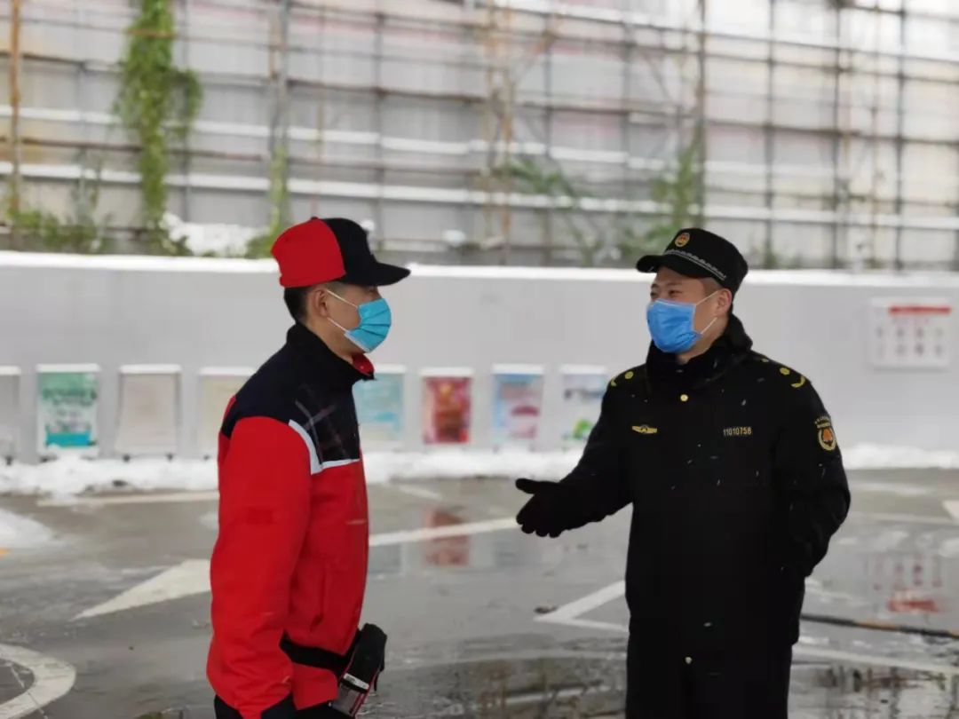 战冰雪护畅通保供暖，东城全力以赴！