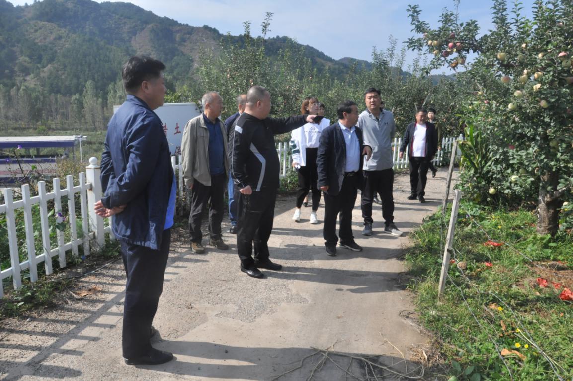 密云区新城子镇与朝阳区十八里店乡开展对接帮扶工作