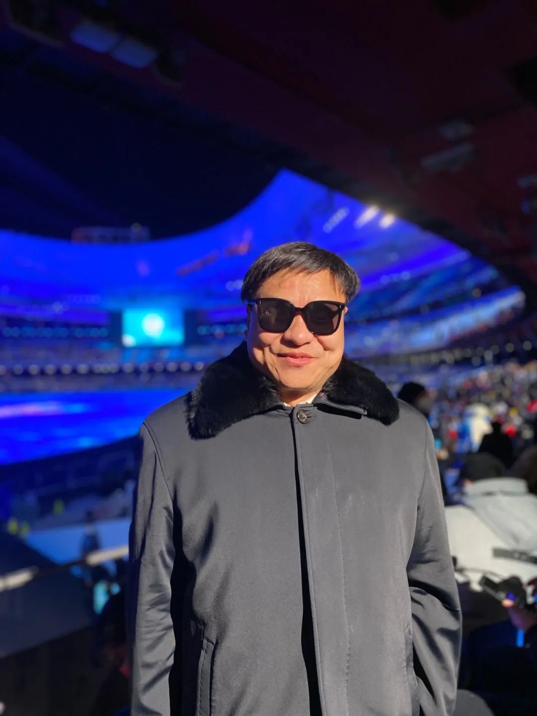 你们绽放生命华彩，我们携手共赴未来！