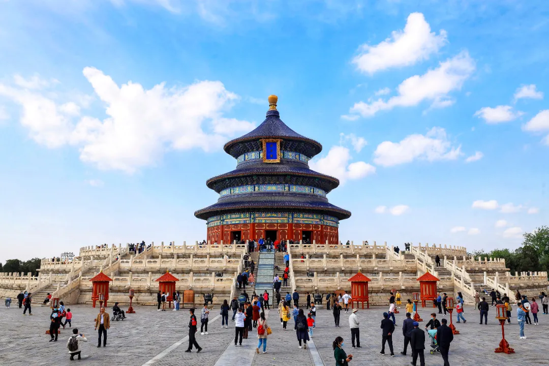 “五一”假期全市游客接待量排名前十景区东城占四，“文化金三角”成为消费新地标