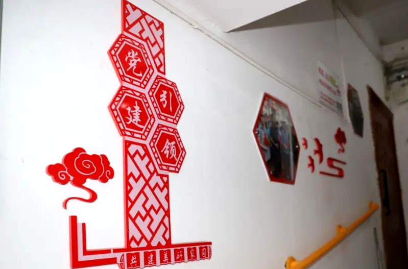 胜利街道：创城齐参与，楼门“靓”起来！