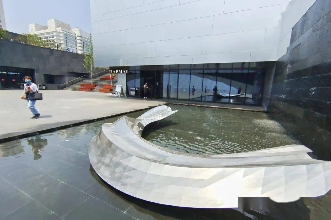 西单的更新场又“更新”了！北京首个综合性警务服务站亮相