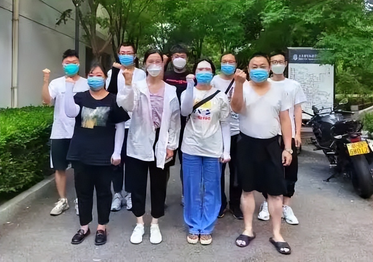 “小黄花”送药团队，谢谢你们！