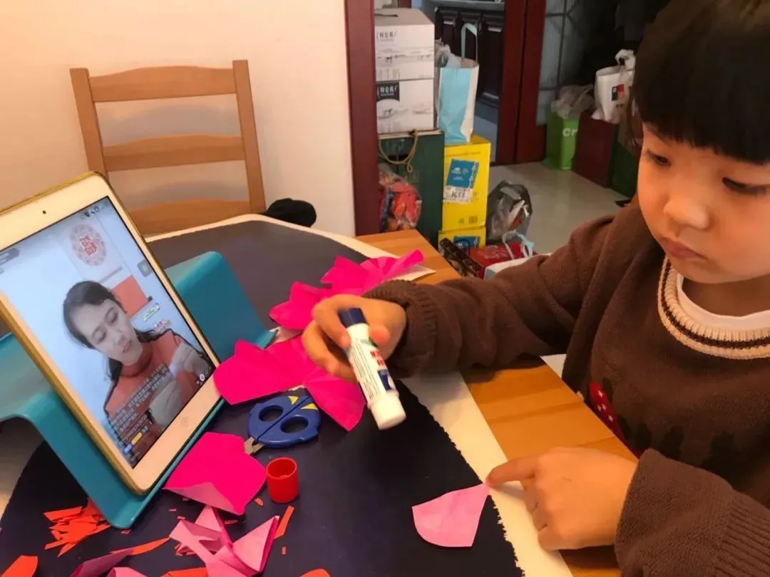 文化东城 | 直播带货、互动授课、在线表演……看东城民间手艺人花式玩非遗！