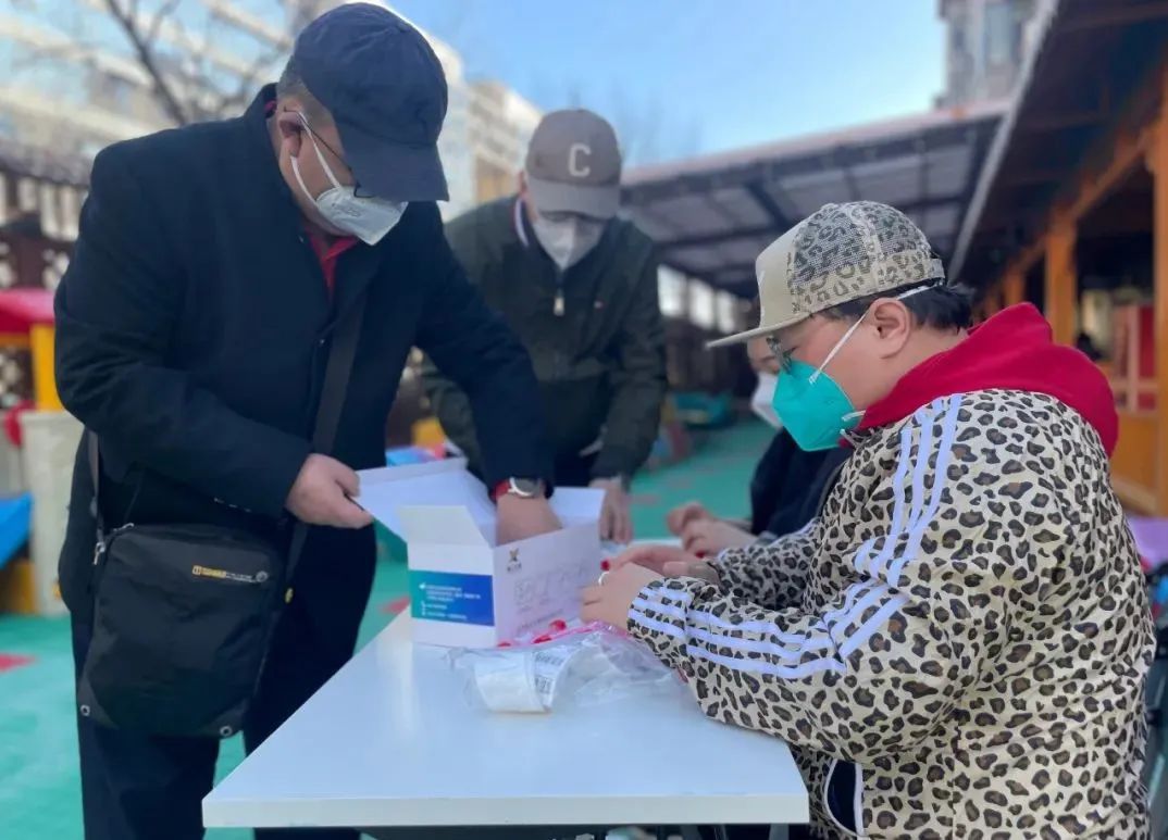 “东城社工”： 用责任和担当筑牢社区抗疫防线