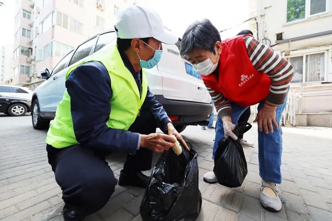 东城社工：垃圾分类“急先锋”