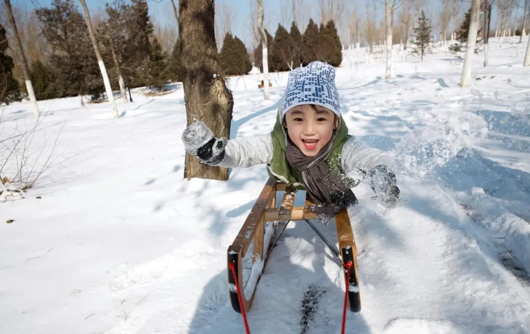 石景山“冬奥社区”：冰雪运动持续升温，开启全民运动新篇章