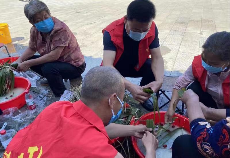 情浓端午节 “粽”享一家亲——新城子镇吉家营村新时代文明实践站开展端午文化活动