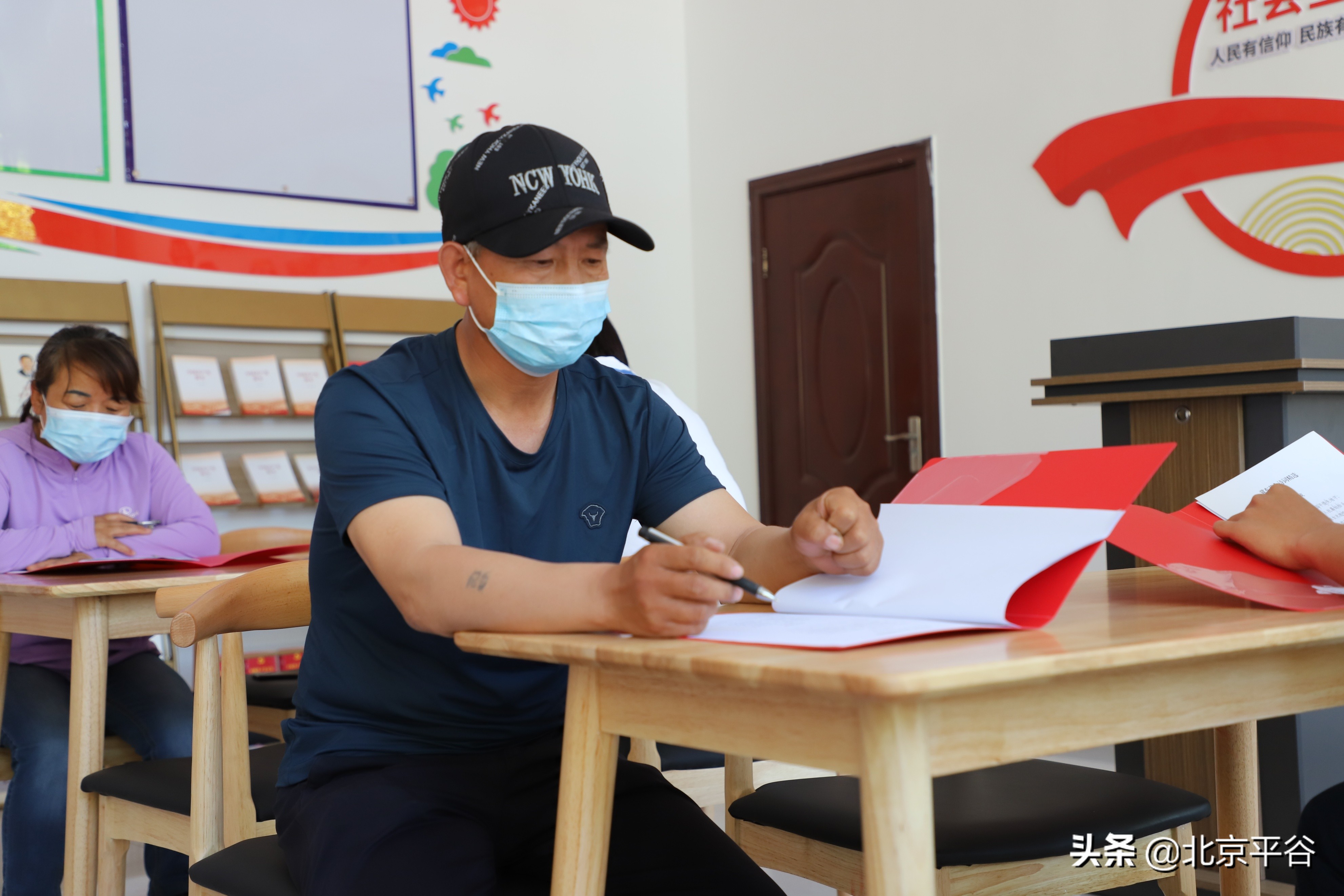 平谷熊儿寨乡有支农民诵读队 用红色文化浇灌文明之花