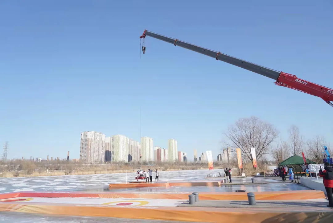 看~石景山之光！火炬传递他们全程保驾护航......