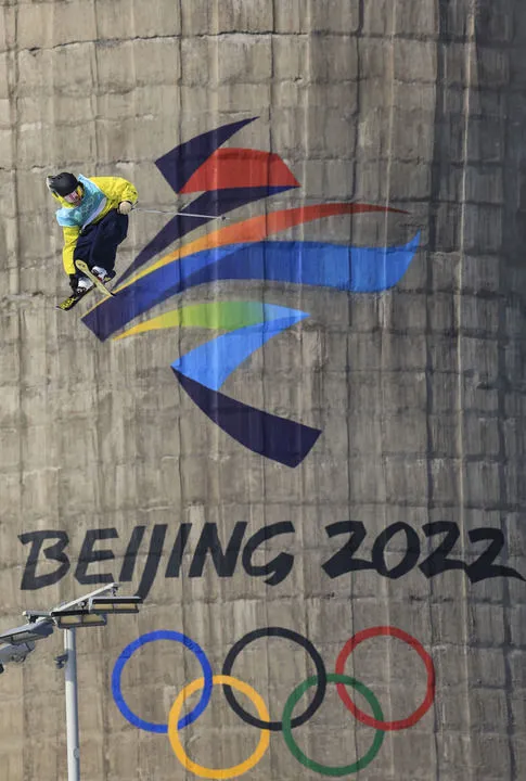 德媒盛赞首钢大跳台为冬奥典范，堪称“工业迪士尼”