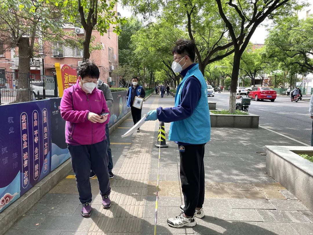 主动请缨战“疫”，展现国企“大白”风采