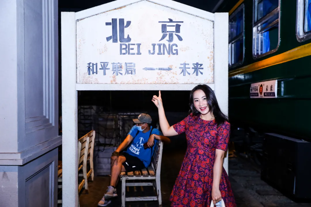 百名丝路大V走进王府井和平菓局感受北京变化，见证百年辉煌