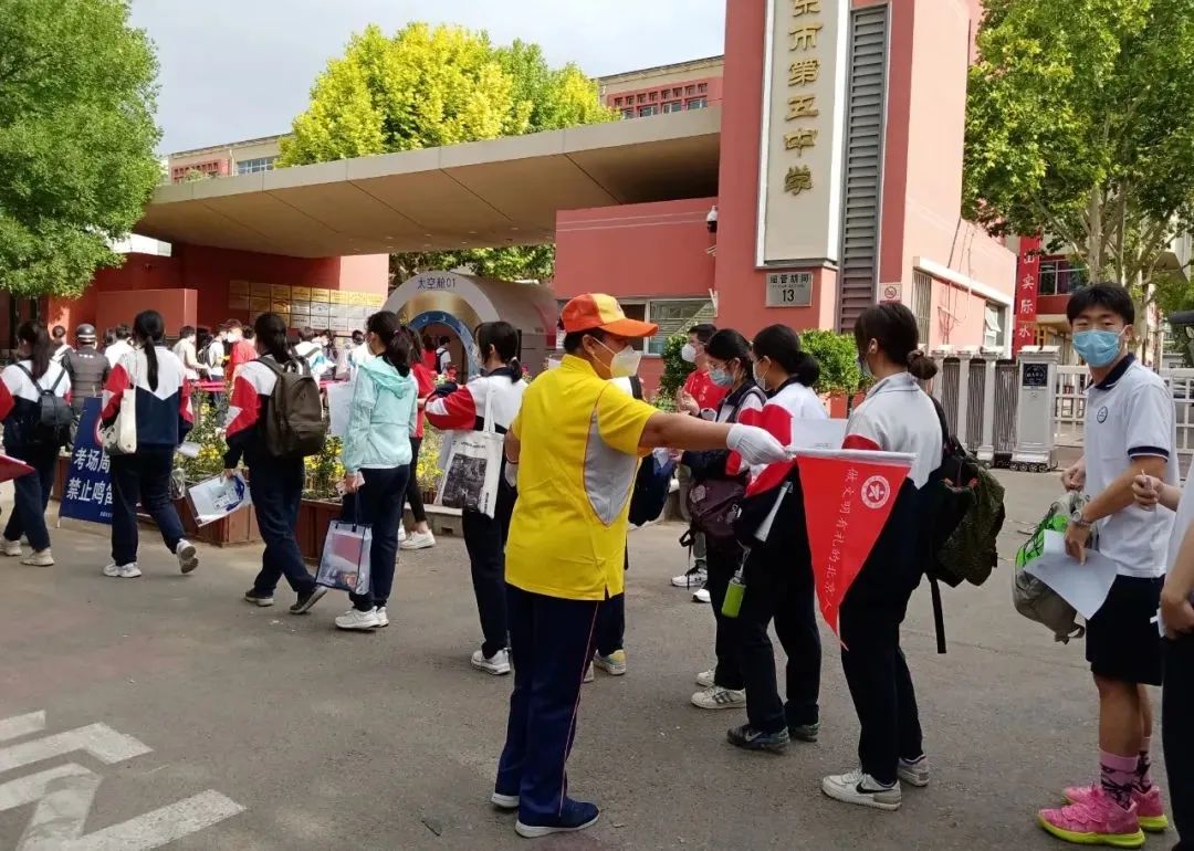 追逐梦想的路上，一路向前，无所畏惧！