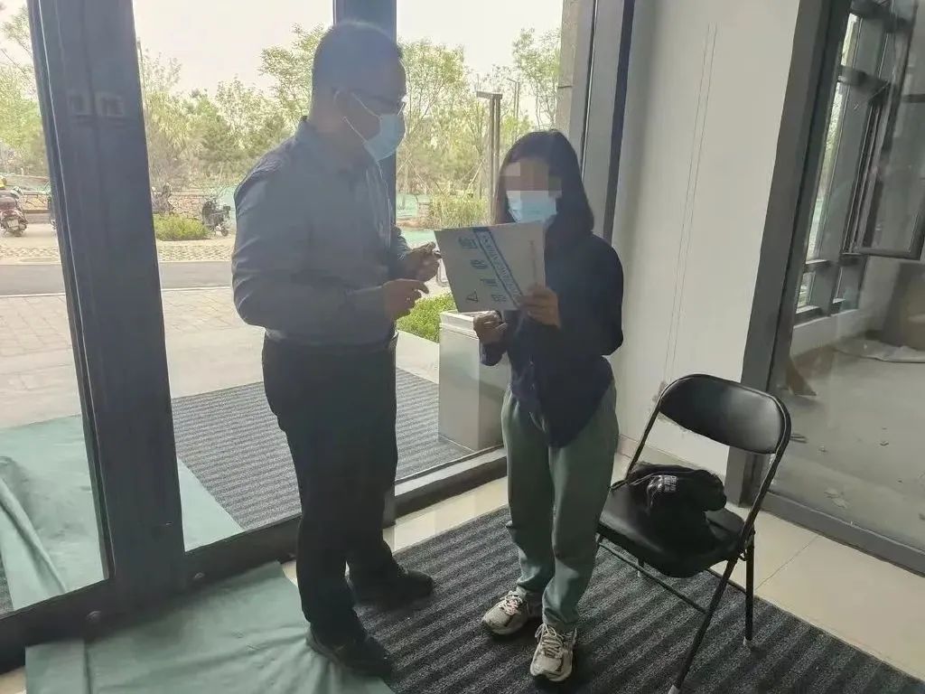 线上线下齐发力，抗疫履职两不误！