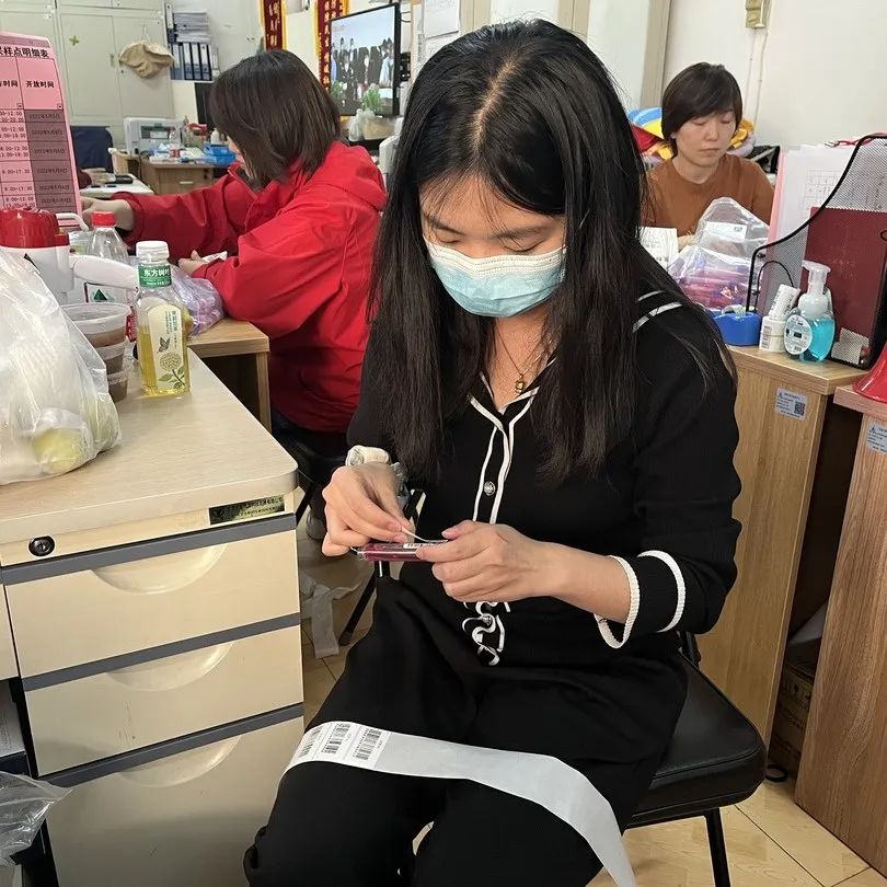 “疫”不容辞！这支队伍下沉社区干起“老本行”，助力疫情防控——