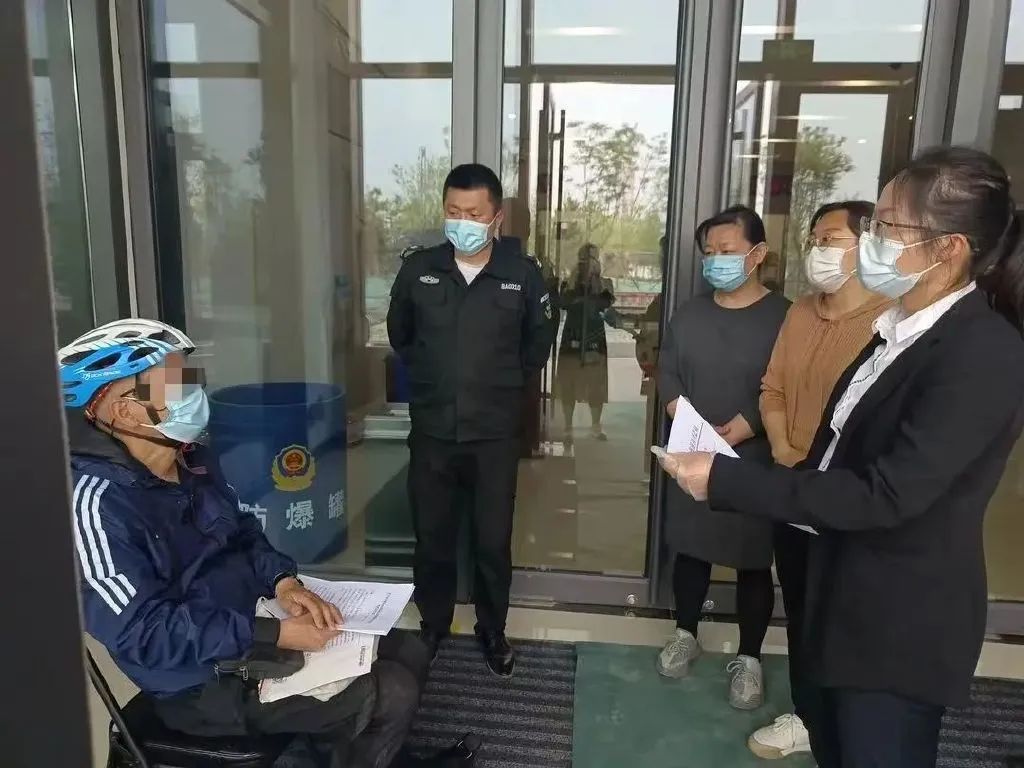 线上线下齐发力，抗疫履职两不误！