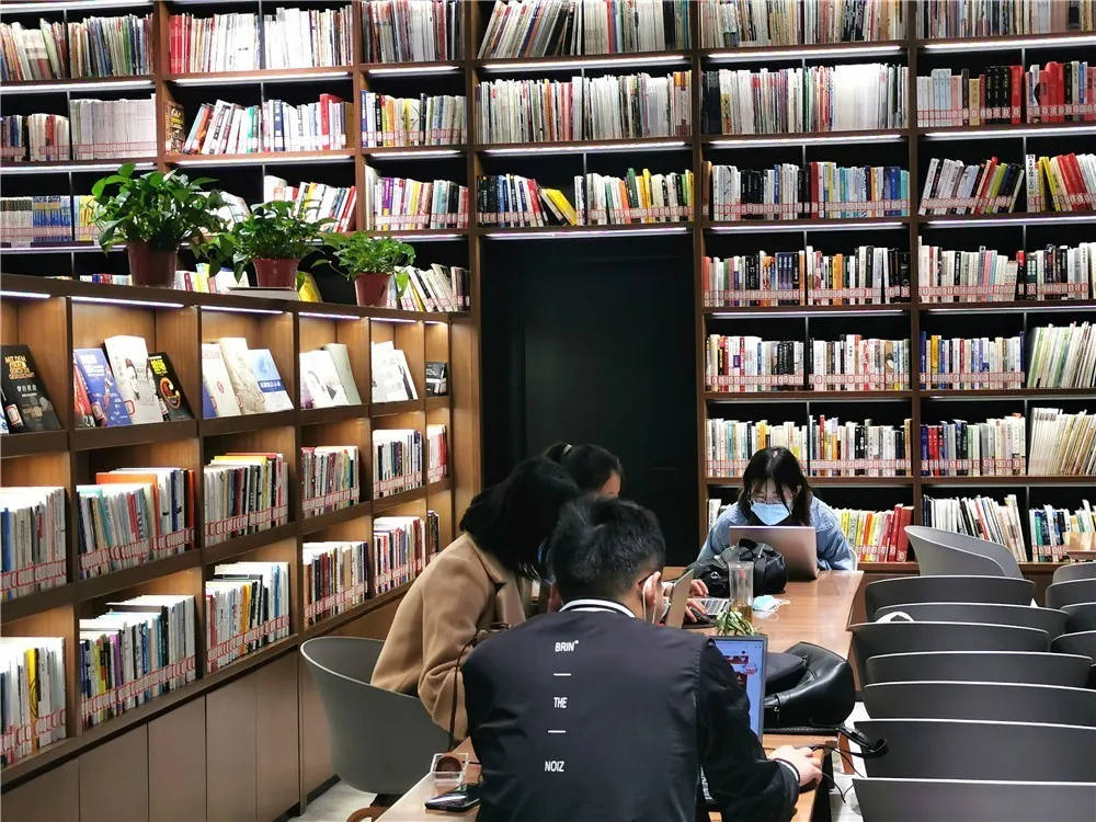 文化东城 | 更读书社尝试线上直播，带读者“云”逛书社