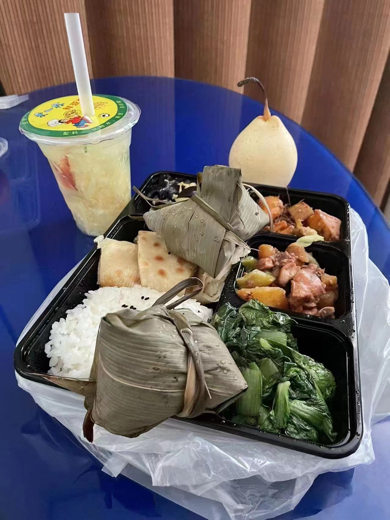 集中隔离医学观察点里的“粽”情“粽”意