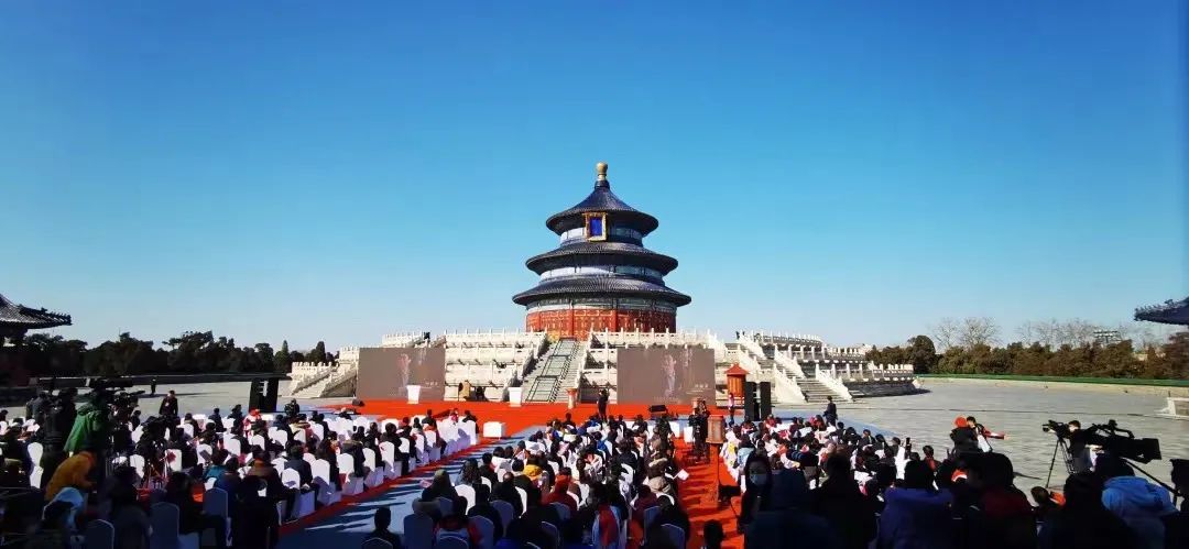 北京2022冬残奥官方火种在天坛公园汇集